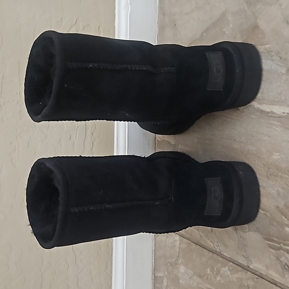 Ugg classic boots - Picture 3 of 6